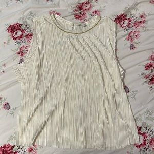 Fancy sleveless  top